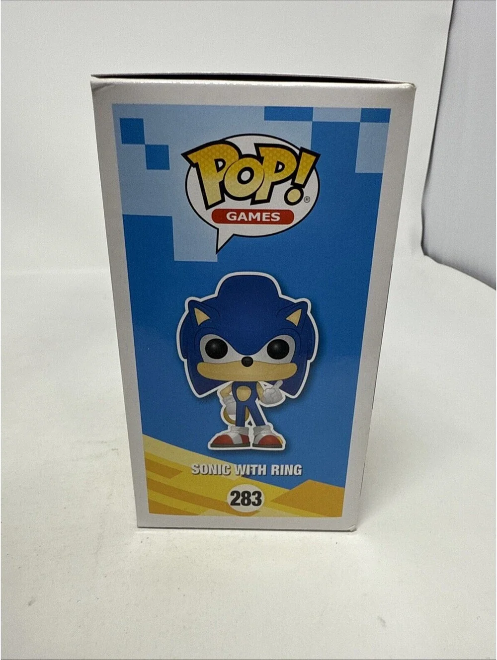 Funko Pop! Vinyl: Sonic the Hedgehog - Sonic the Hedgehog (w/ Ring)Toys R Us 283